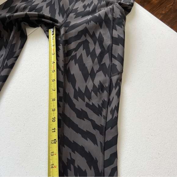 Lululemon Invigorate High-Rise Tight - Picture 9 of 10